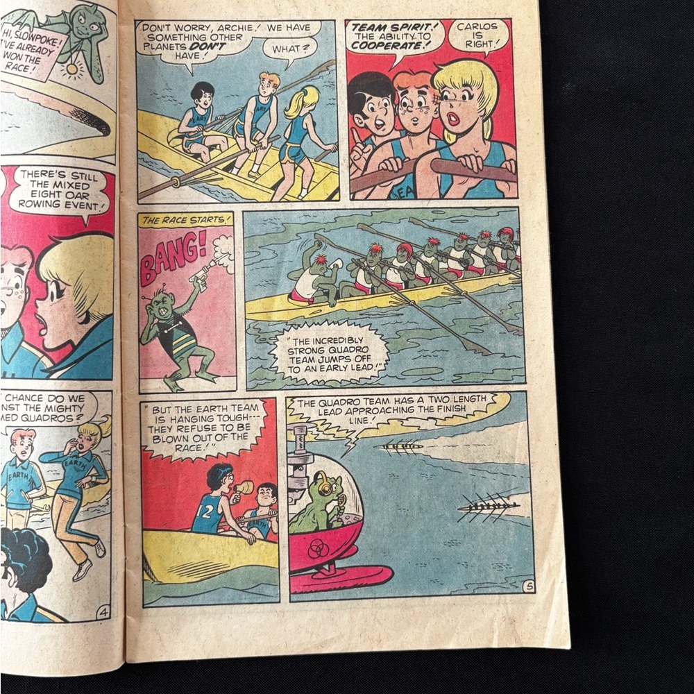 VINTAGE 1977 “Everything's Archie” No. 77 Comic Book - Picture 4 of 5